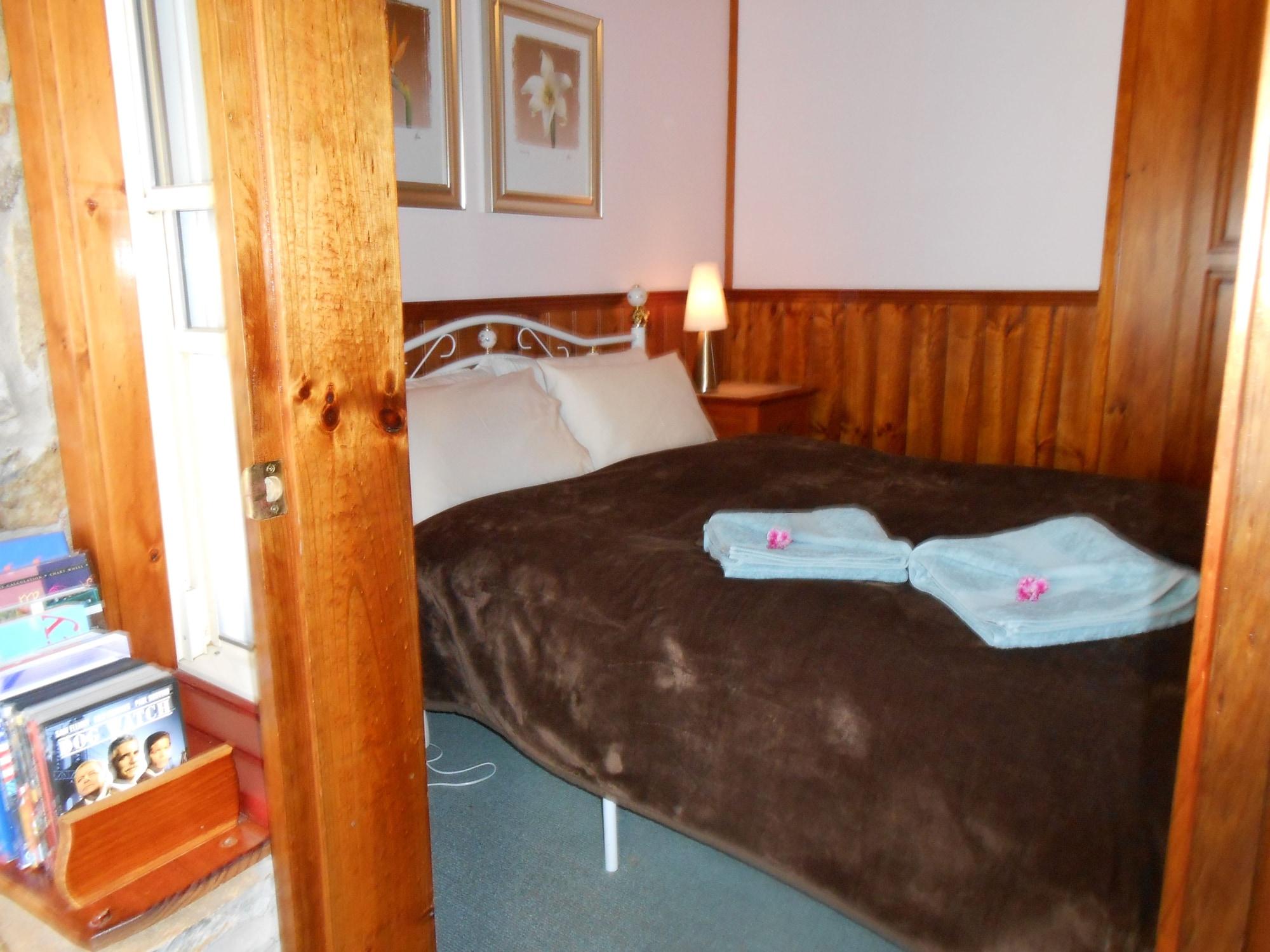 The Penguin Room - Tidelines Of Bicheno Bagian luar foto
