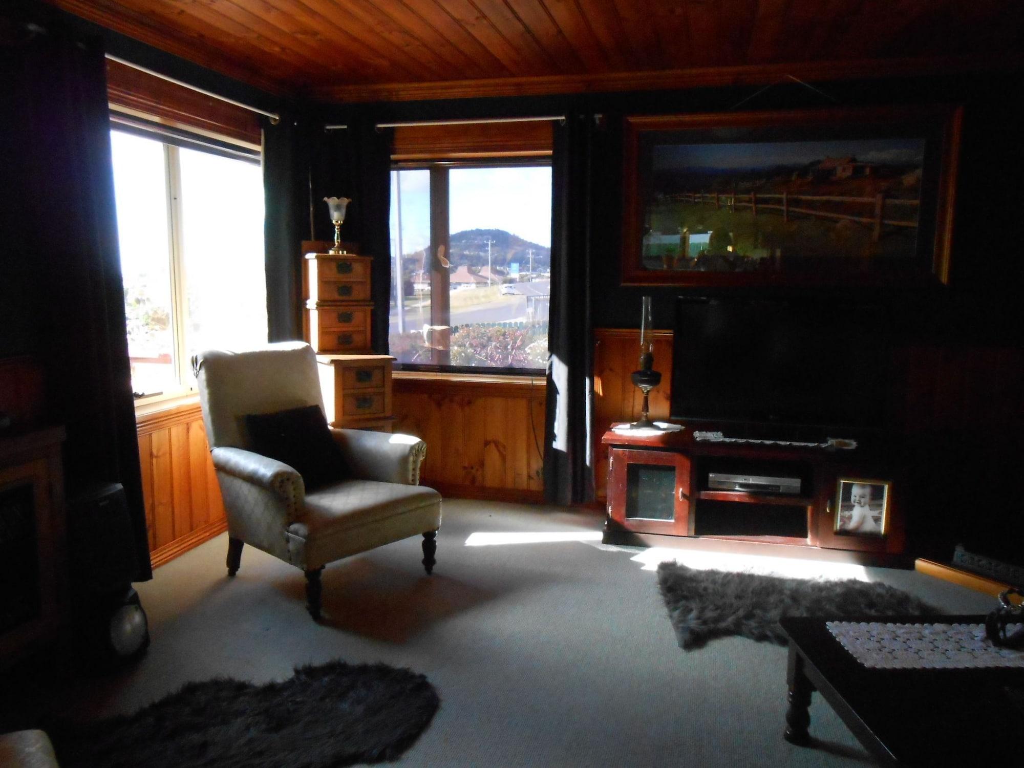 The Penguin Room - Tidelines Of Bicheno Bagian luar foto