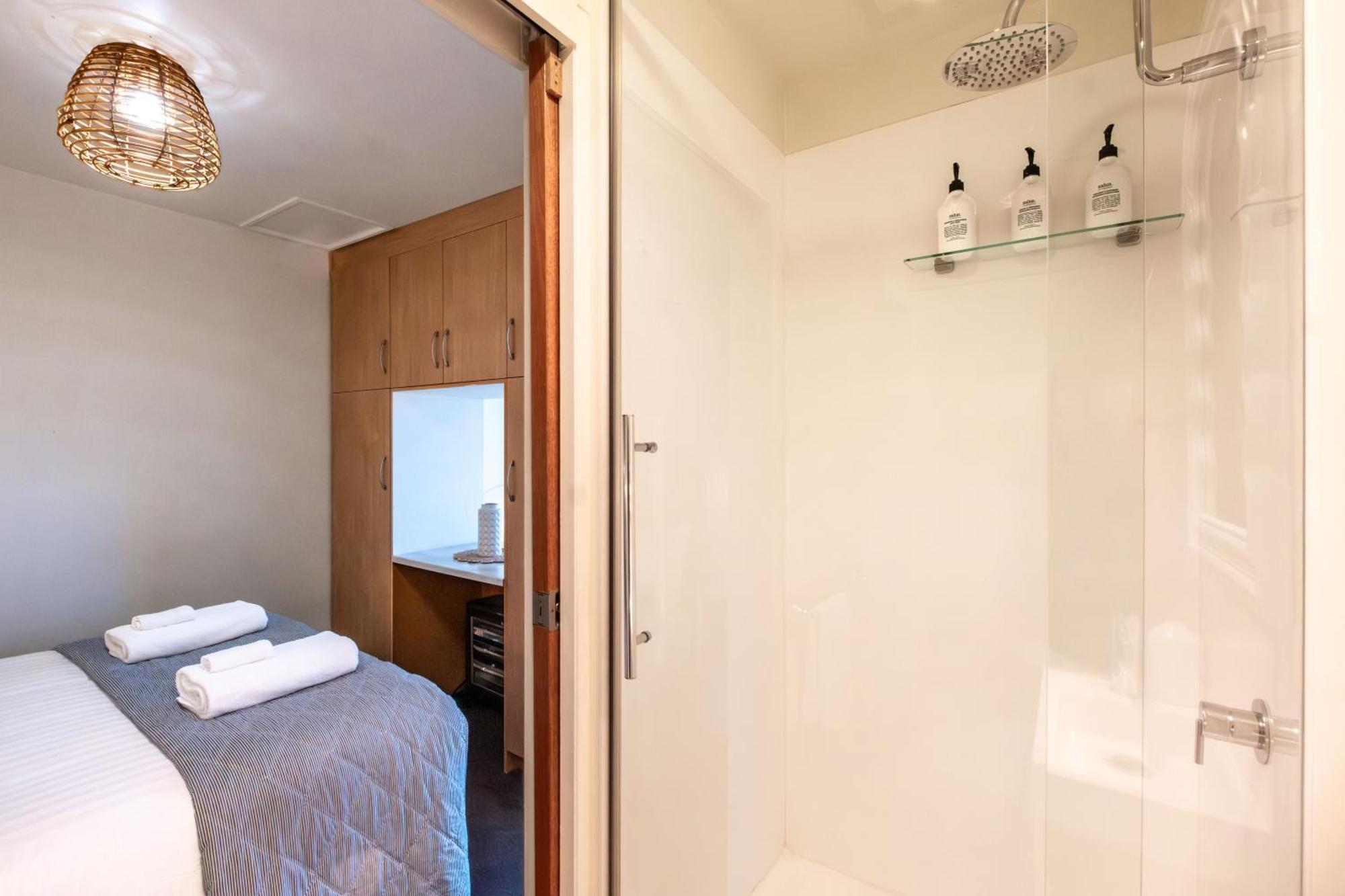 The Penguin Room - Tidelines Of Bicheno Bagian luar foto