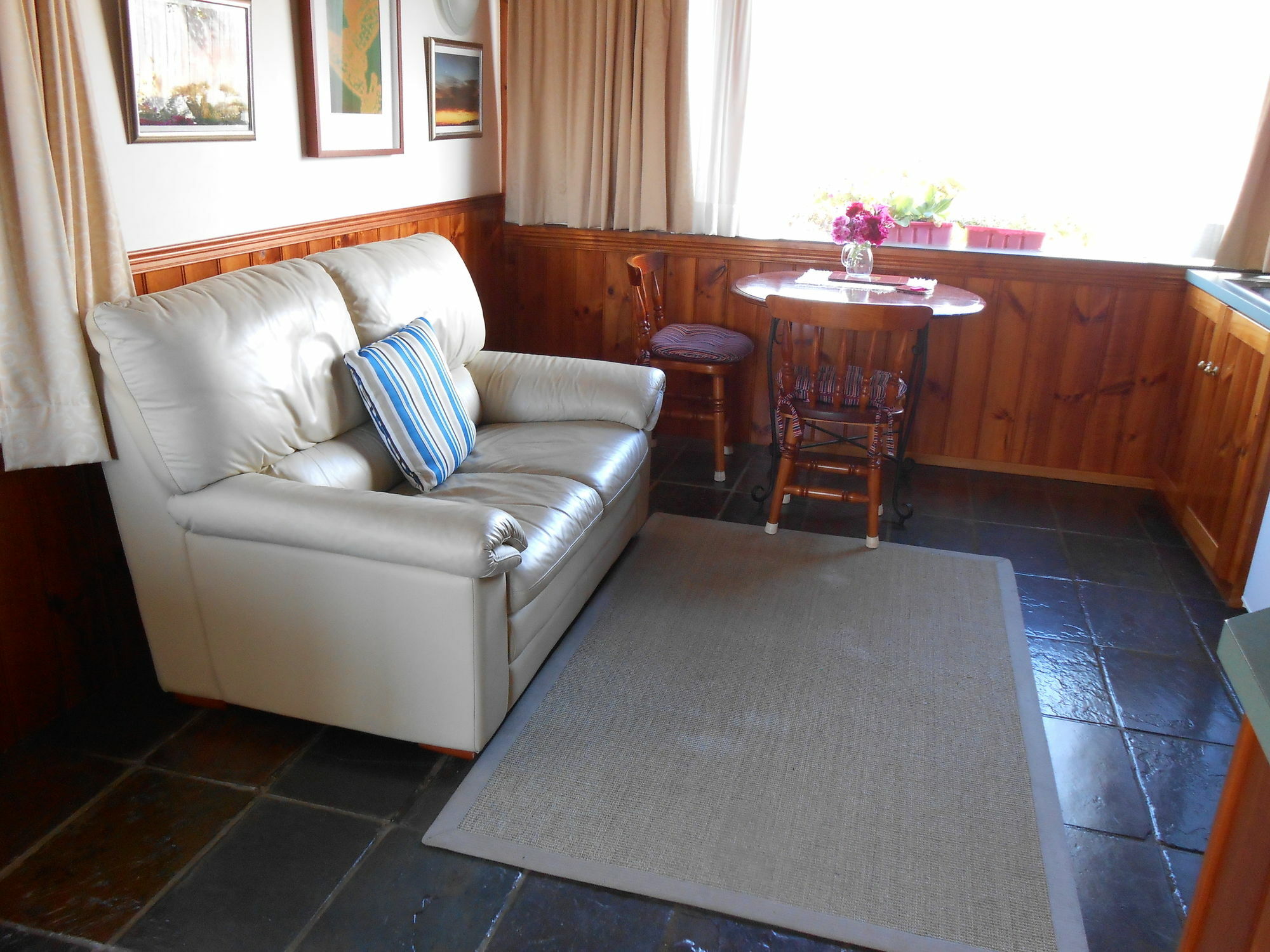 The Penguin Room - Tidelines Of Bicheno Bagian luar foto